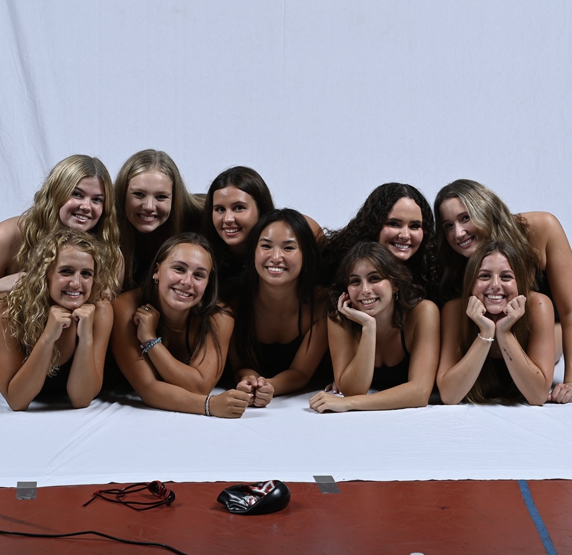 ksspain's tweet image. Las #Redflash ya están en las piscinas 🔴⚡️✅ Las nadadoras de St. Francis University han competido en su primer meeting 🏊 con un gran tercer puesto en el Colgate Invite 🥉 ¡Gran trabajo equipo, seguimos! 💪