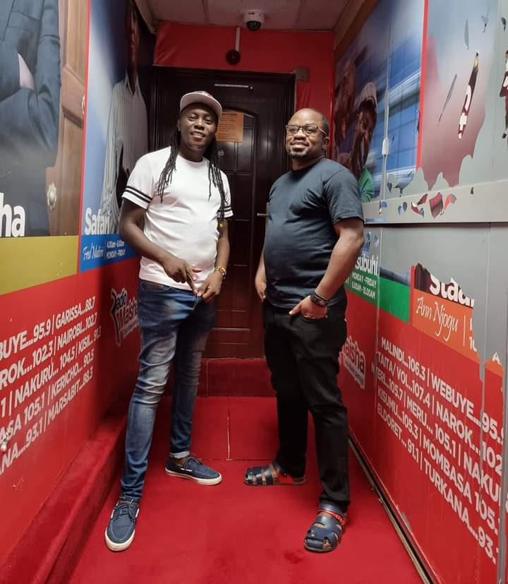 Mate_Tongola's tweet photo. UBUNTU - I am because you are, and you are because I am

#ReggaeSplash https://t.co/VA0Qzlm2ww