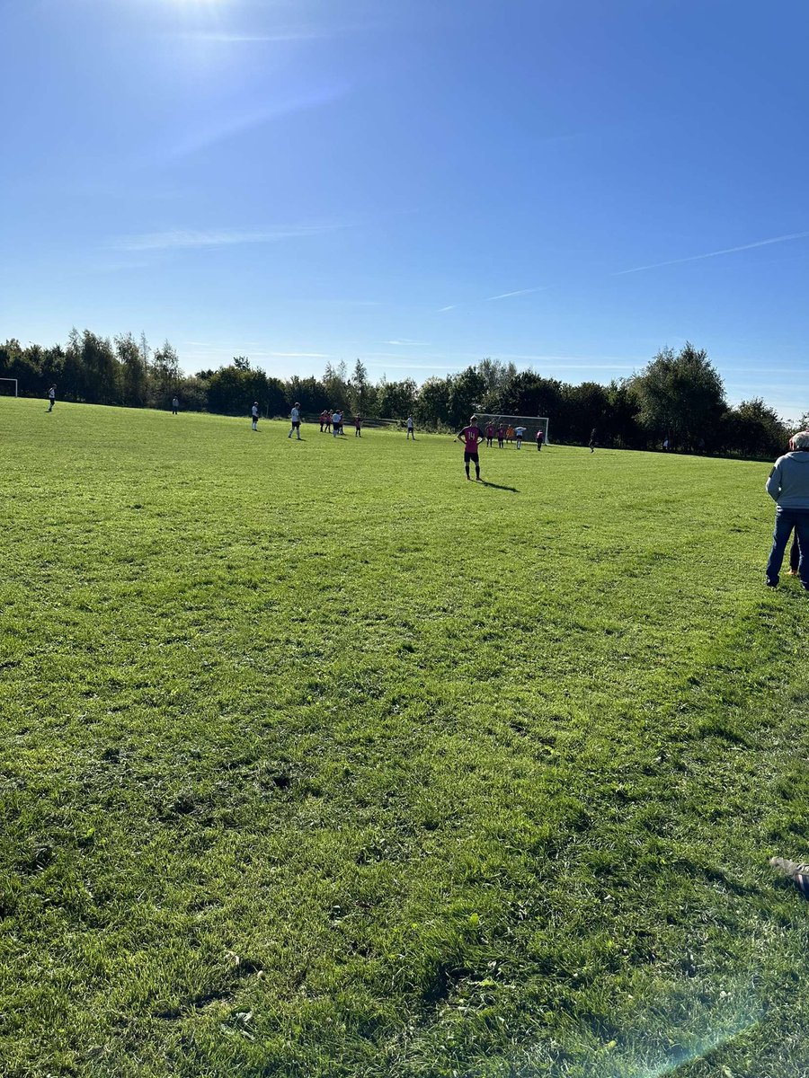 A cold start this morning. We rose to the occasion with 3 early goals. Halftime we were 3-1 up. Second half the tables turned and we conceded 4 poor goals. Full time Renishaw 3-5 Courage.

Sam T ⚽️ 
Connor ⚽️
Jamie ⚽️