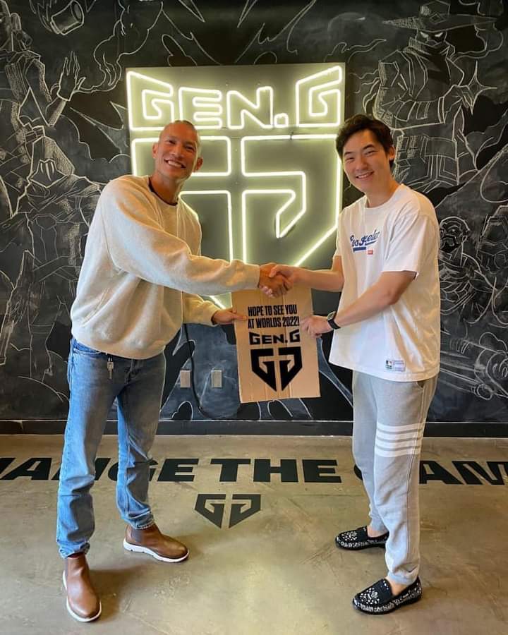 embematchaa's tweet photo. Trung bình người vừa là GAM con vừa là GEN.G con sau màn bóc thăm: https://t.co/SOenkl9VgT