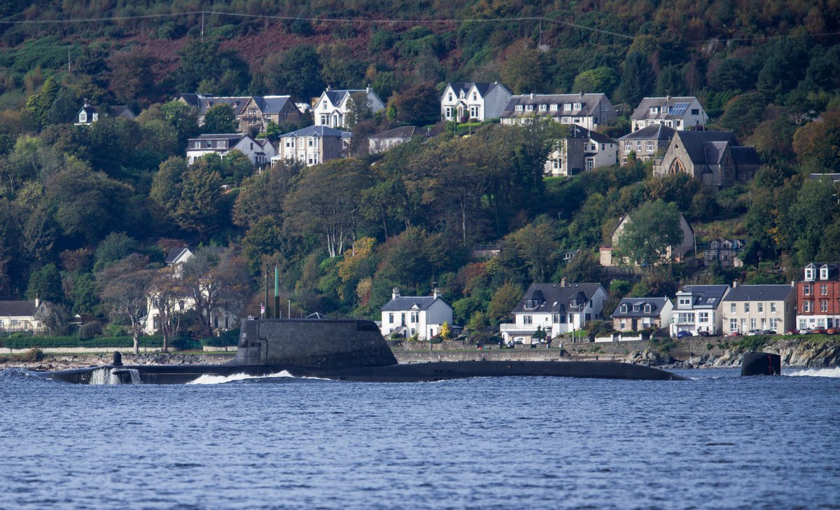 SheilaLWeir's tweet photo. Astute class submarine outbound from Faslane today
@royalnavy #astuteclass #submarine #submariner #navy #naval #shipping #hmnbclyde #firthofclyde https://t.co/6OrDXDmGQl