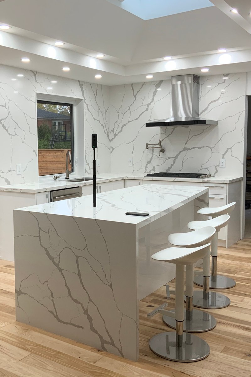 SymphonyKitchen's tweet photo. Less is More... This is exactly the concept we created in this kitchen. ⁠
CLIENTS SOUGHT A MINIMALIST, AIRY KITCHEN WITH A CONTEMPORARY EDGE, FOCUSING ON OPENNESS AND MODERNITY. 
#kitcheninspo #kitchenideas #dreamkitchen #kitchendesign #kitchenremodel #kitchenisland https://t.co/Nvd9n5s4on