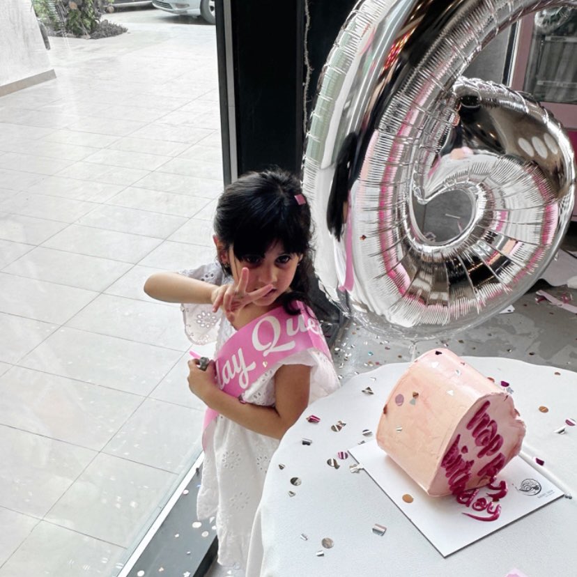 rabbitholesa tweet media