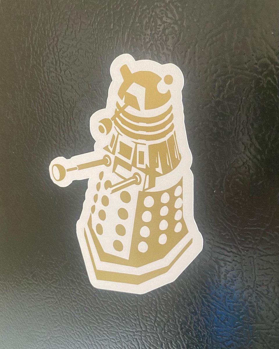 PRGraphicsJY's tweet image. Fridge magnets.
Vinyl on magnetic backing