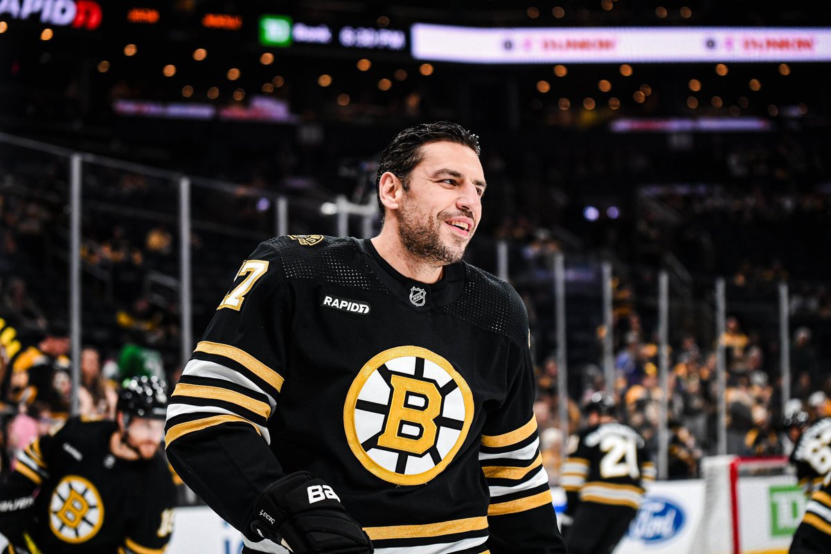 2 Mutts Hockey Podcast (@2muttshockeypod) on Twitter photo For every hit <a href="/27MilanLucic/">Milan Lucic</a> gets this season our podcast is gonna donate $17 towards the snowystrong.ca
The Snow family <a href="/kelsieswrites/">Kelsie Snow</a> mean a lot to our hockey community & Loooch is a friend of our podcast, he’s done a lot for us over the years. The #Flames For every hit <a href="/27MilanLucic/">Milan Lucic</a> gets this season our podcast is gonna donate $17 towards the snowystrong.ca
The Snow family <a href="/kelsieswrites/">Kelsie Snow</a> mean a lot to our hockey community & Loooch is a friend of our podcast, he’s done a lot for us over the years. The #Flames