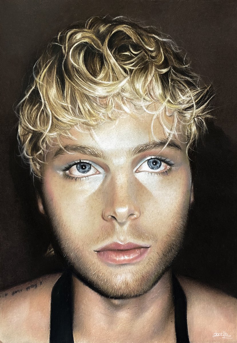 I drew luke hemmings again