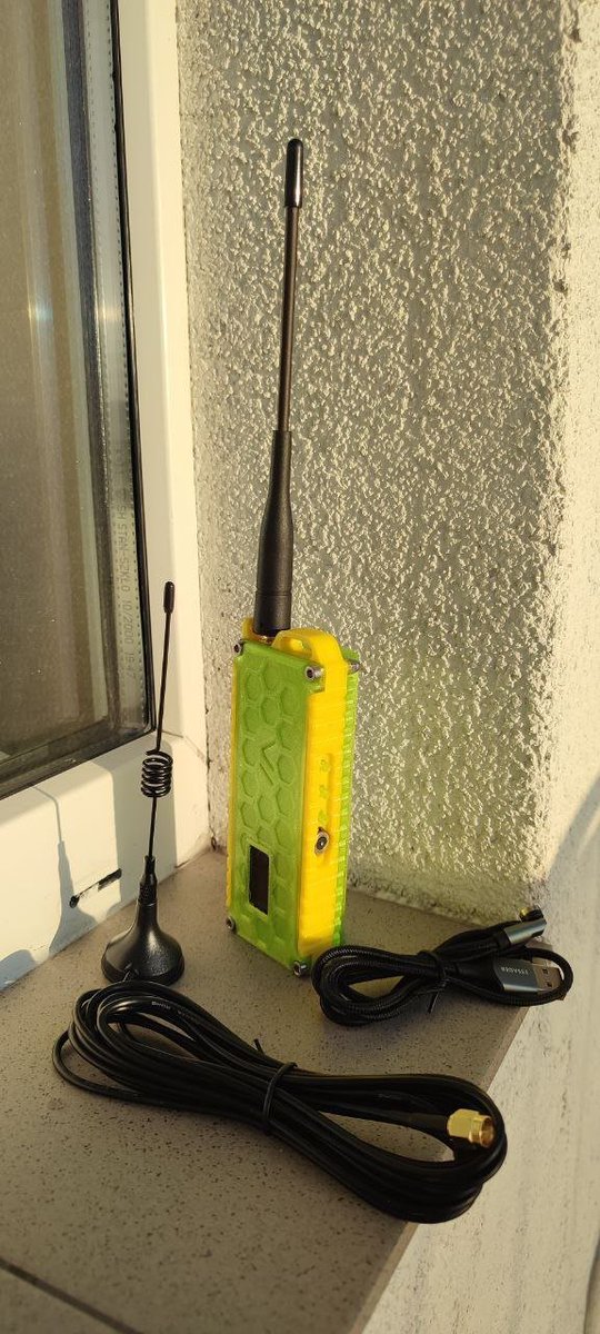 SP9DLM Darek (@sp9dlm) on Twitter photo If you are interested in running #LORA #APRS and need help, please write to me via email (on qrz.com) . I will help you. I will tell you how to build a gate and a tracker, how to program and properly set it up. #aprslora #loraaprs #hamradio If you are interested in running #LORA #APRS and need help, please write to me via email (on qrz.com) . I will help you. I will tell you how to build a gate and a tracker, how to program and properly set it up. #aprslora #loraaprs #hamradio