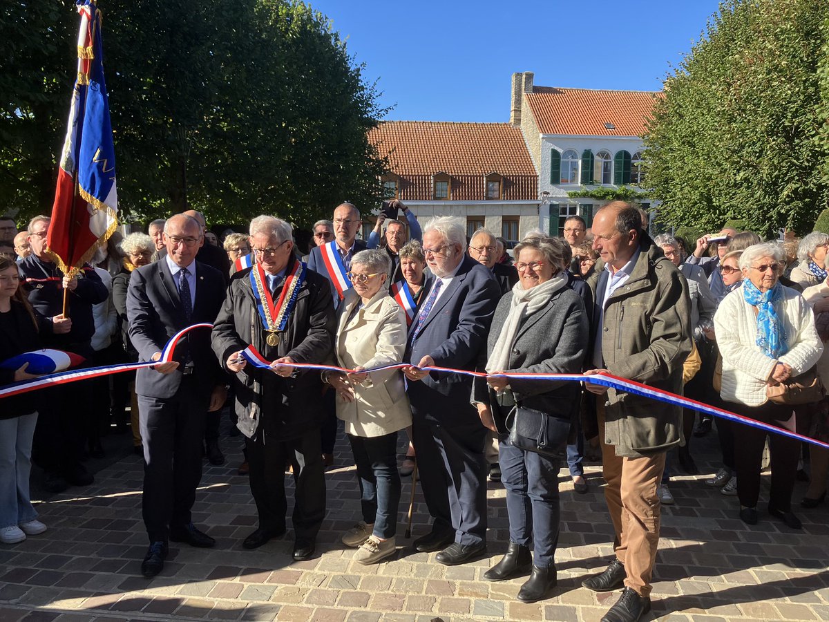 hautsdefrance's tweet photo. ✂️ Aujourd’hui, la Région #hautsdefrance inaugure le clos de l'église Notre-Dame-de-l'Assomption de #Warhem.
✅ La Région, proche de ses communes, a financé ces travaux à hauteur de 54 874€.
Cc @MarieLermytte https://t.co/nS3B4zPtDw