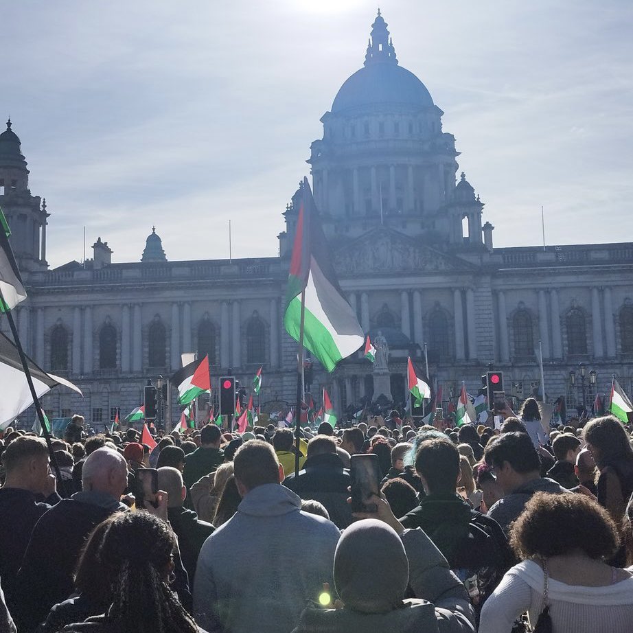 Ogra_SF's tweet photo. From the hills of Kerry to the streets of Free Derry, the country that fought an empire rises in support of Palestine.

A Phalaistín, táimid leat. https://t.co/3nnYLCWfgh