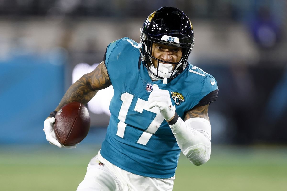 Hugo_Bets's tweet photo. 🏈WEEK 6 NFL BEST BET🏈
2U - EVAN ENGRAM O43.5 Receiving Yards

Write up below ✍️

#NFL #PlayerPropBets #PlayerProp #NFLPicks #NFLDFS #NFLBets #NFLPlayerProp #EvanEngram https://t.co/ACiAHGofA3