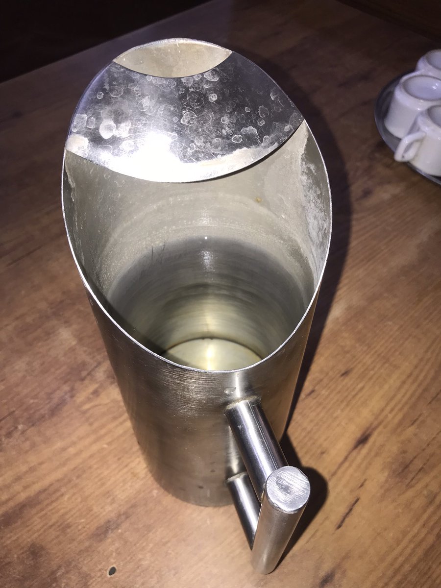 hydmehdipatnam's tweet photo. My dear @AFCGHMC Hotel sohail Malakpet maintenance totally dairty Drinking water jug
(look like it bathroom jug)
Please take action
#savehealth
@GadwalvijayaTRS
@GhmcMayoroffice https://t.co/KC3C01ph35