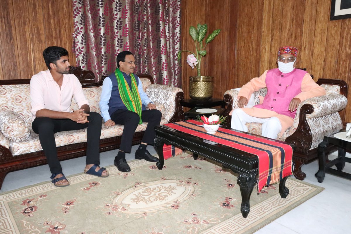 Shri Bhagwanth Khuba, <a href="/bhagwantkhuba/">Bhagwanth Khuba</a>  Union Minister of State for Fertilizer and Chemicals, Government of India  called on Hon. Governor Satyadeo Narain Arya at Raj Bhavan.