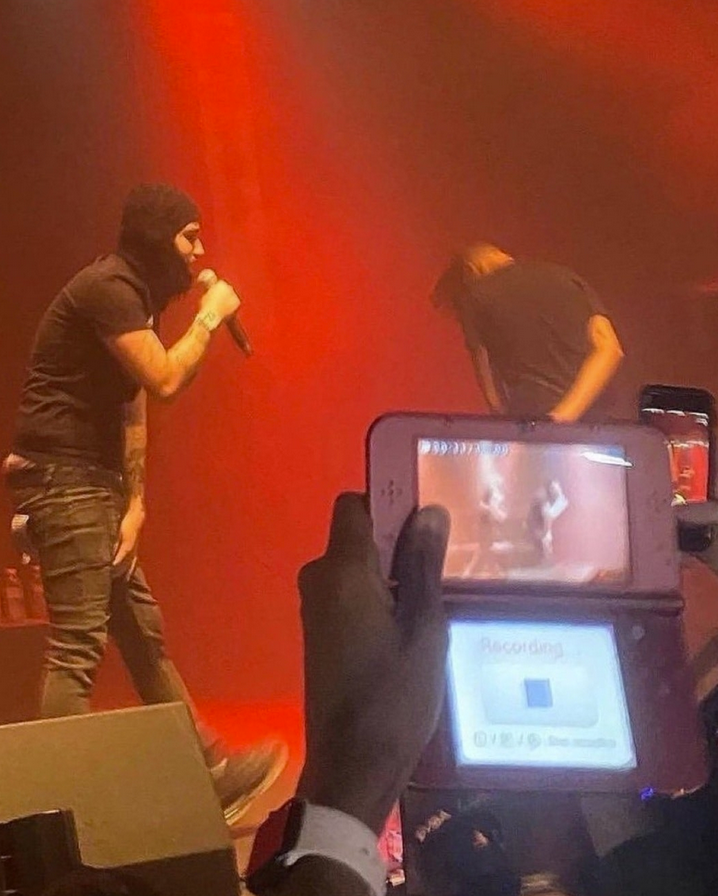 Bro recordin with the 3ds💀