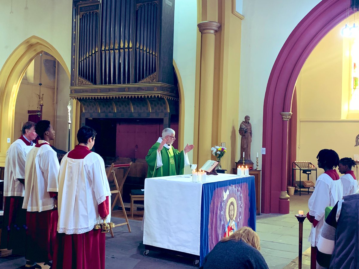 StSaviourCF24's tweet photo. “We come to your feast,
we come to your feast:
the young and the old, the frightened, the bold,
the greatest and the least.
We come to your feast,
we come your feast with the fruit of our lands and the work of our hands, we come to your feast.” Michael Joncas @SouthCardiffMA https://t.co/9x4jl7nQcn