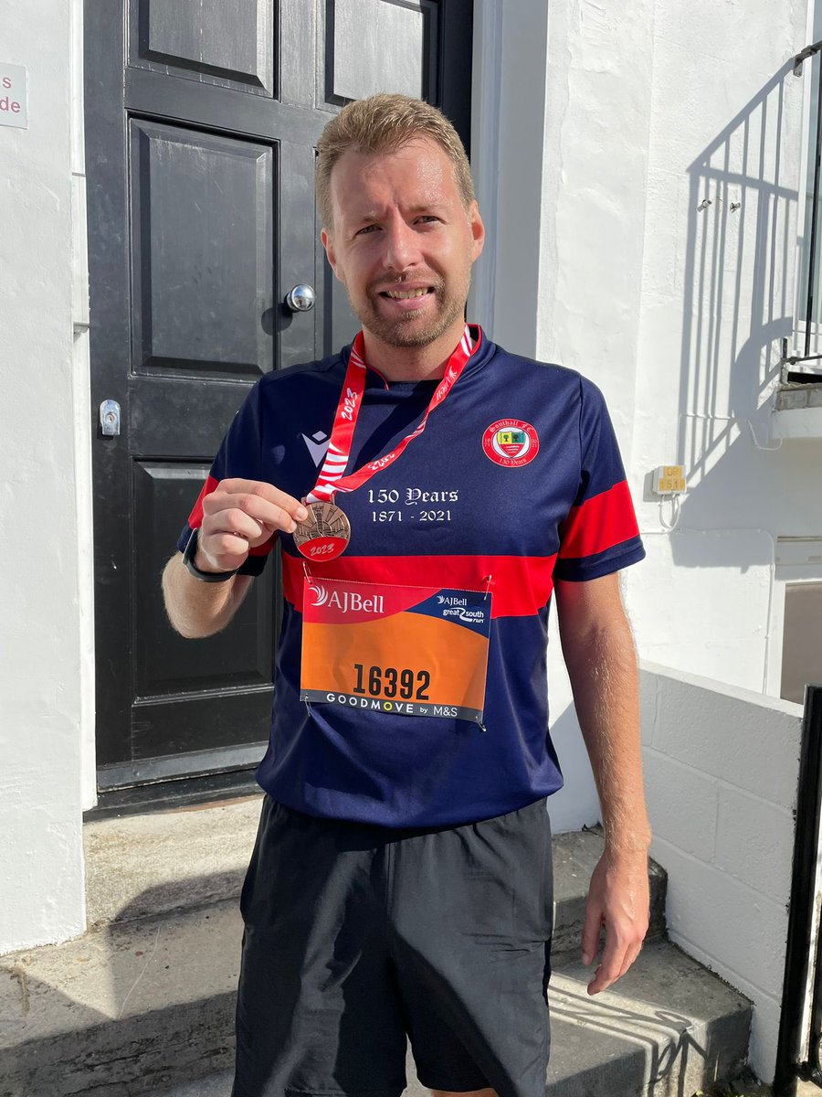 First medal of the season @FCSouthall over to you.. #Uptheall #greatsouthrun