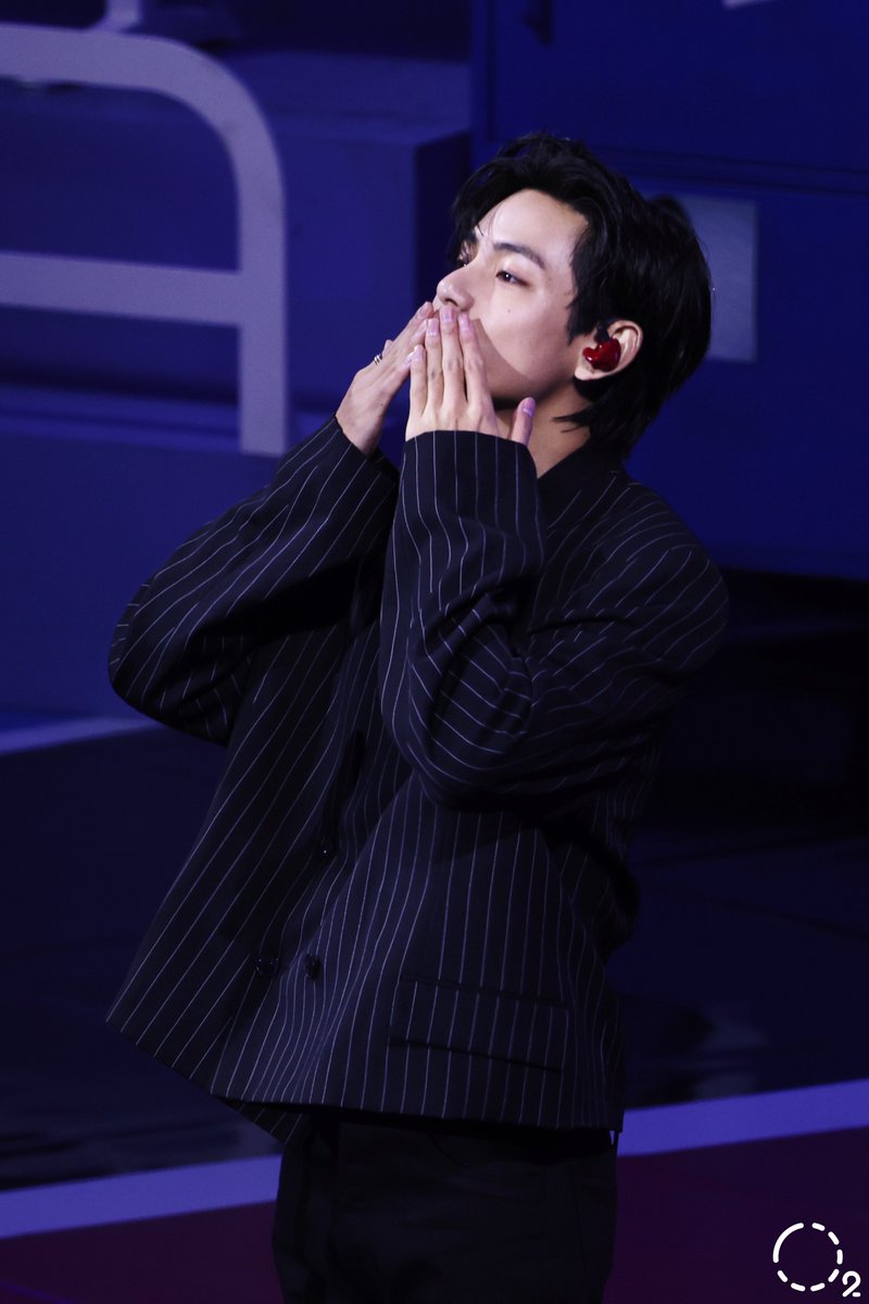 _oxygenO2's tweet image. 231014 태형 뷔크닉

🌌

#뷔크닉
#TaehyungFanMeeting
#태형 #뷔 #V #BTS  #방탄소년단
@BTS_twt