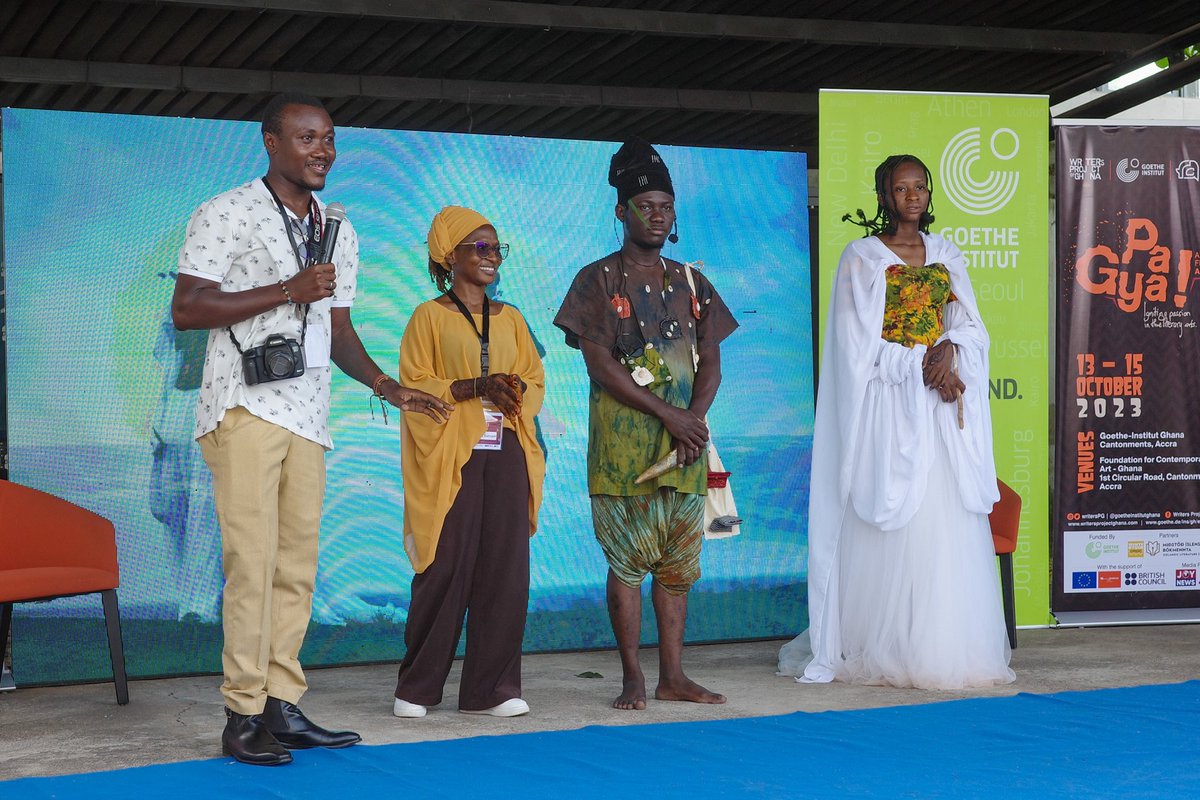 PaulEdwards11's tweet photo. I didn’t know what to expect from a play based on 15th century Dagbon verse, but “Interrupted Dream” by @Rafiu_fishbone, with costumes by @fatsu_13, was really amazing.  

I’ll be thinking about the themes in this play for a long time. Thank you! 
#pagya2023 https://t.co/ZdWykv3q2Y