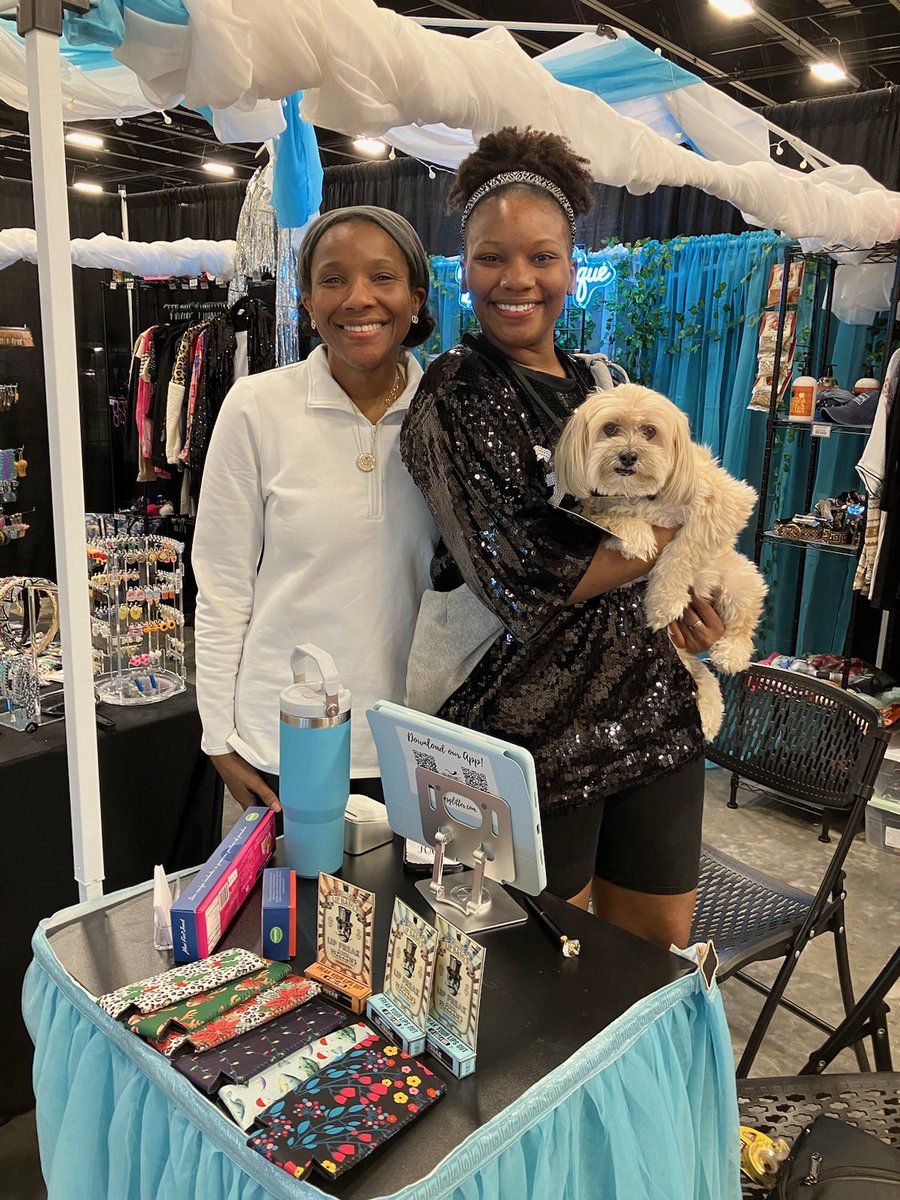 bluesglitter's tweet photo. Last night! Come See Us @HeartOTexasFair 
 or visit us 
💻 https://t.co/P9t1y3DPjp

📲 https://t.co/H3aKzzAXBs

📲 https://t.co/tvj45SnJac https://t.co/NV3BICEXlo