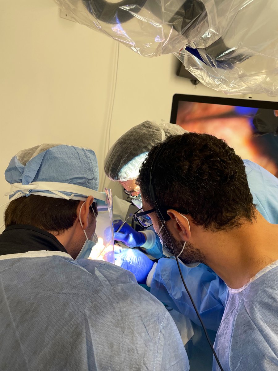 AdarshaMalla's tweet image. An incredibly fun weekend of learning about open skull base approaches! Thank you @MohamedALabibMD @NagmAlhusain @UMDNsgyChair and all the faculty and residents from @UMDNeurosurgery @HopkinsNsurg @MGUHNeurosurg for an interactive and hands-on learning experience!