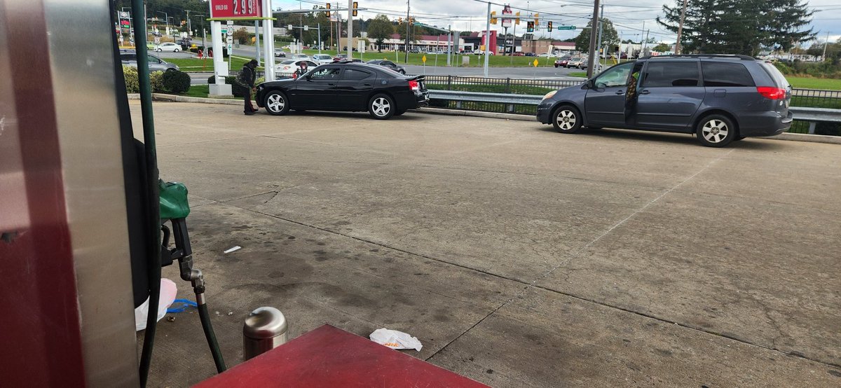 sheetzair's tweet photo. Sheetz is *blowing* up today with @Sheetzair. Some are me (saw a 4 bagger) but some people got out of line. Some are submitted by users and/or fellow #airheadz .Follow me on Instagram @SheetzAir https://t.co/yRjI6dcyxy