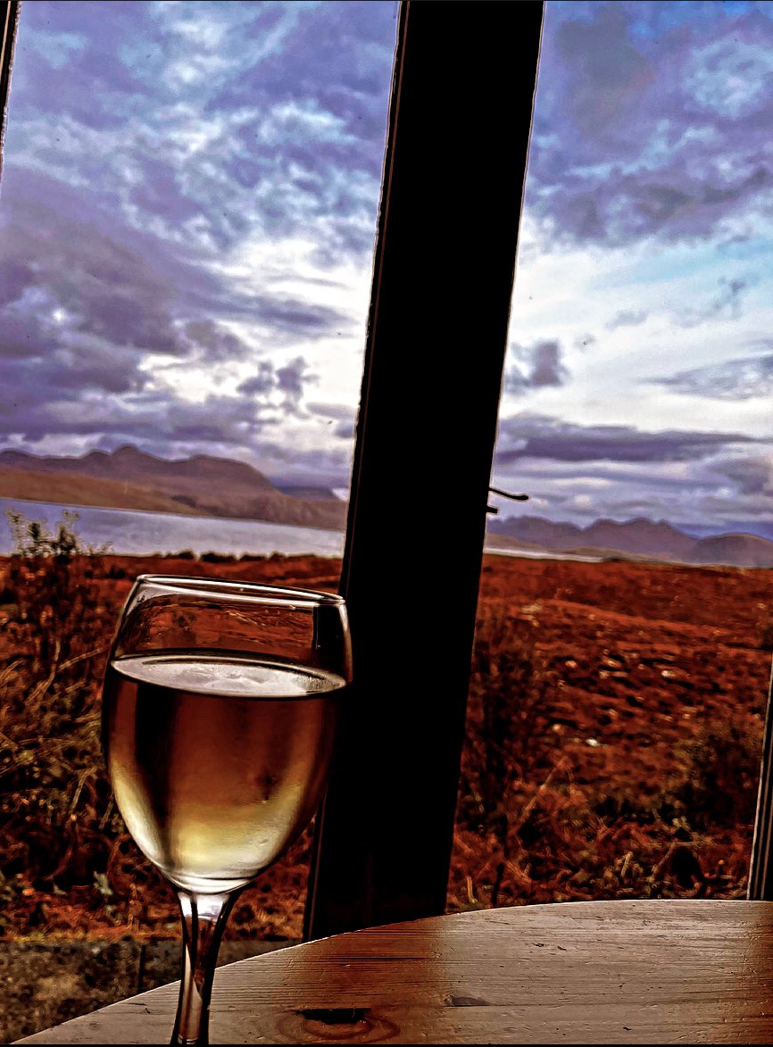 MarkTromBoyd's tweet photo. Views across to the Torridon Mountains. https://t.co/fjYxQyBHDc