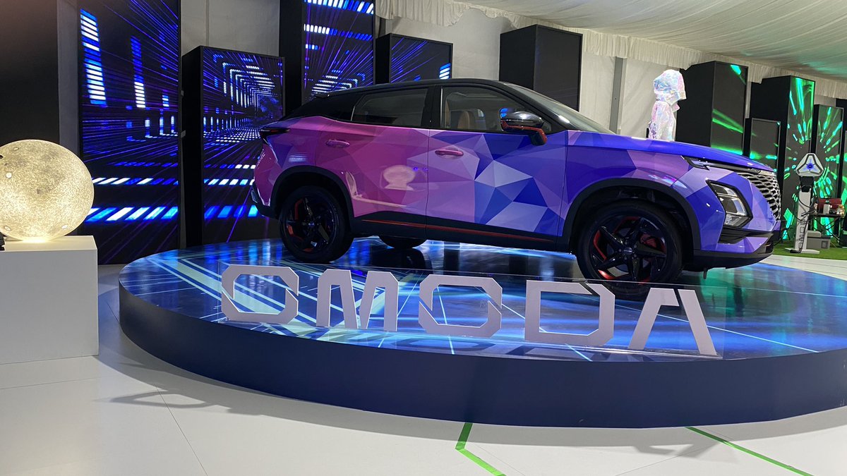AutosyMas's tweet photo. Desde #China, #Omoda nos da una probadita de su primer vehículo 100% eléctrico #OmodaE5 que llegará a nuestro mercado muy pronto con capacidad de hasta 450 km de autonomía y recarga de hasta el 80% en aproximadamente 60 min.
@omodamexico #OmodaExperience #OmodaTeLlevaAChina https://t.co/U9Gl2rsQ67