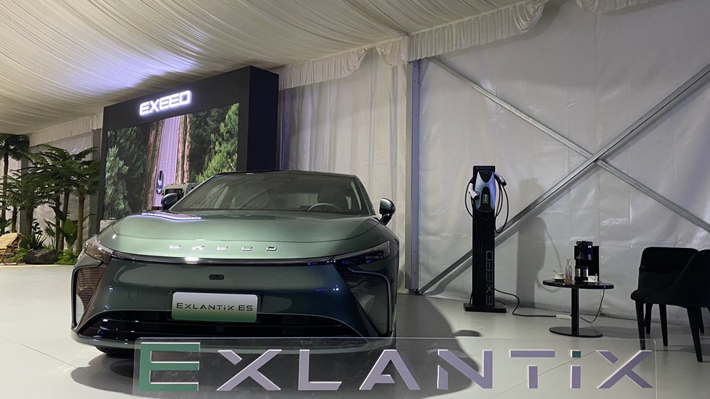 AutosyMas's tweet photo. #Jaecoo y #Exeed también están presentes en #China y muestran una parte del portafolio con el que pronto tocarán tierras mexicanas.
#Jaecoo #ExeedMX #OmodaExperience #OmodaTeLlevaAChina https://t.co/xrsTTG0T7M