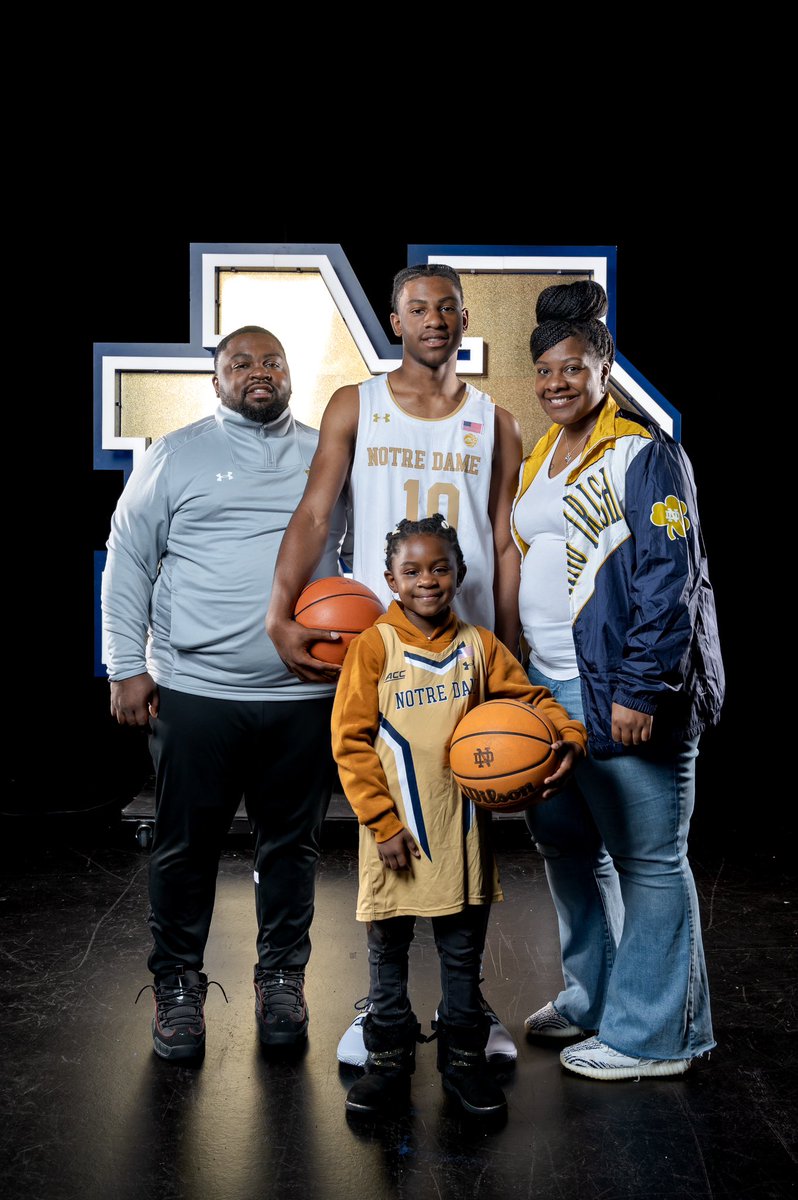 GregoryG3Lawson's tweet photo. Great visit yesterday at Norte Dame @NDmbb @GhostOwens @BSnowND https://t.co/fZFgd26ydV