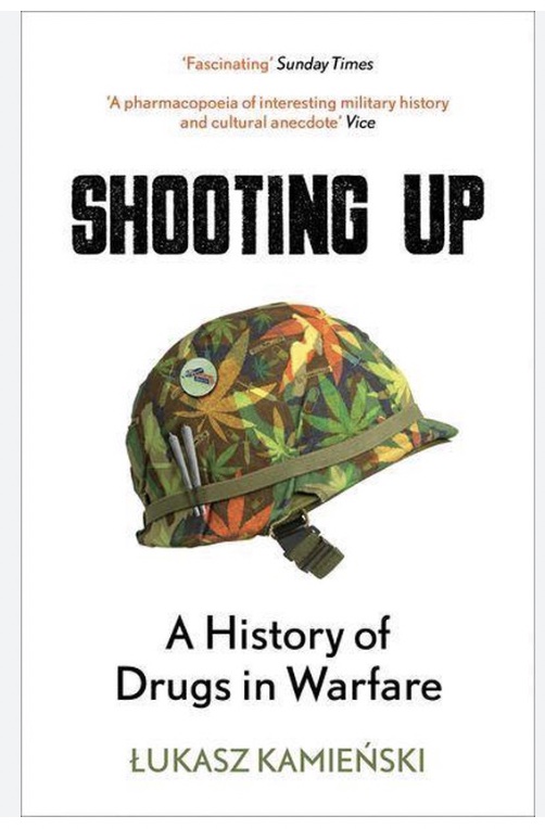 teunvoeten's tweet photo. Last week on fact finding mission, drugs/homelessness in Frankfurt/Leipzig.
I continued to Krakov, just around the corner, and had the honor and pleasure to have diner with Prof @LukaszKamienski who wrote the classic masterpiece on 30 centuries of Drugs and Warfare #ShootingUp https://t.co/kles59xKZ1