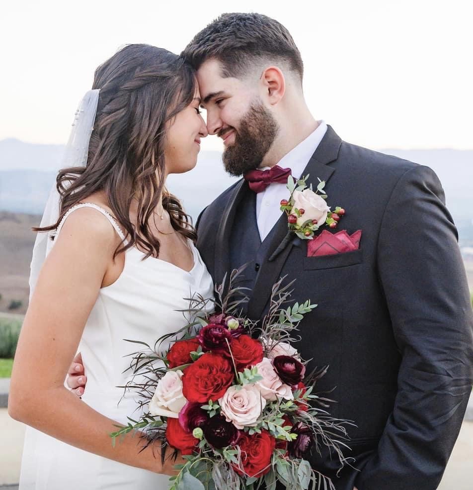 SirDimetrious's tweet photo. Time flies! Happy one year anniversary @MercedesDawg 🍾 https://t.co/vrw9ntZlCj