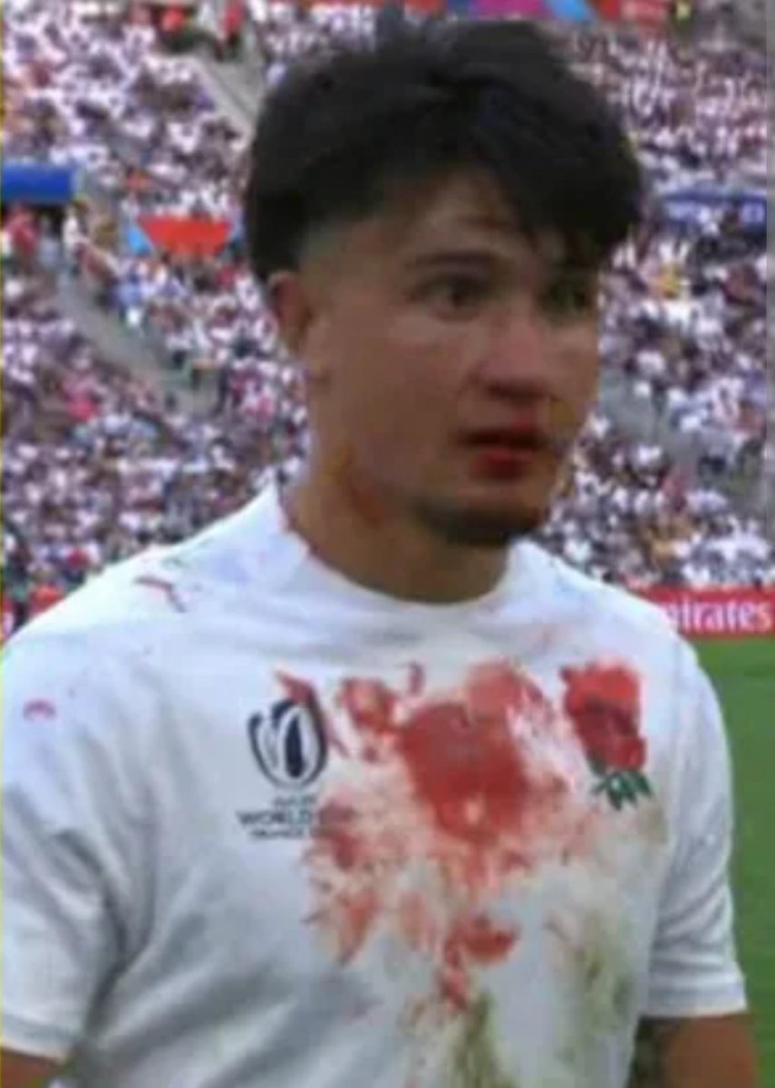 Marcus Smith would have run through a brick wall today. if he was a football player, he'd be laid up for the rest of the season now
#EngvFij #rugbyworldcup2023 #rugby #EnglandRugby #England