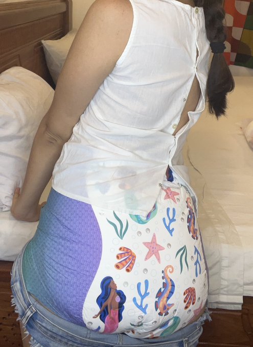 See you at the webcam https://t.co/uL6YC2SAag https://t.co/s6qbxgg6Fs<a href="/tag/abdl"class="tags"><span>#abdl</span></a><a href="/tag/diapergirl"class="tags"><span>#diapergirl</span></a>