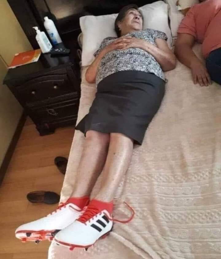 Le encantó el regalo a mi vieja, espero que me los preste el domingo