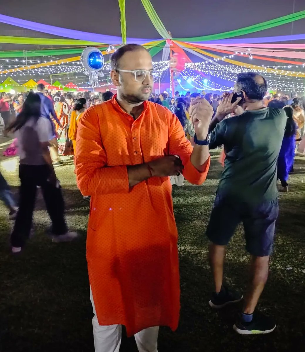 storm___pegasus's tweet photo. There's something about wearing ethnic clothes for festivalsโจโจโจ And I can proudly flaunt my collection of Kurta ๐๐
#Navratri
#GarbaReady
#dandiya https://t.co/4fZqtCG7zh