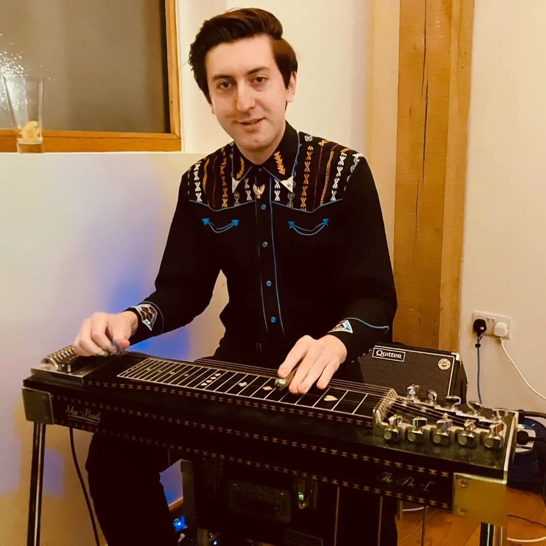 Great to take my dad's Sho-Bud out for a wedding gig last night, with The Burner Band. It was the Bud's first gig in 8 years!

#countrymusic #pedalsteel