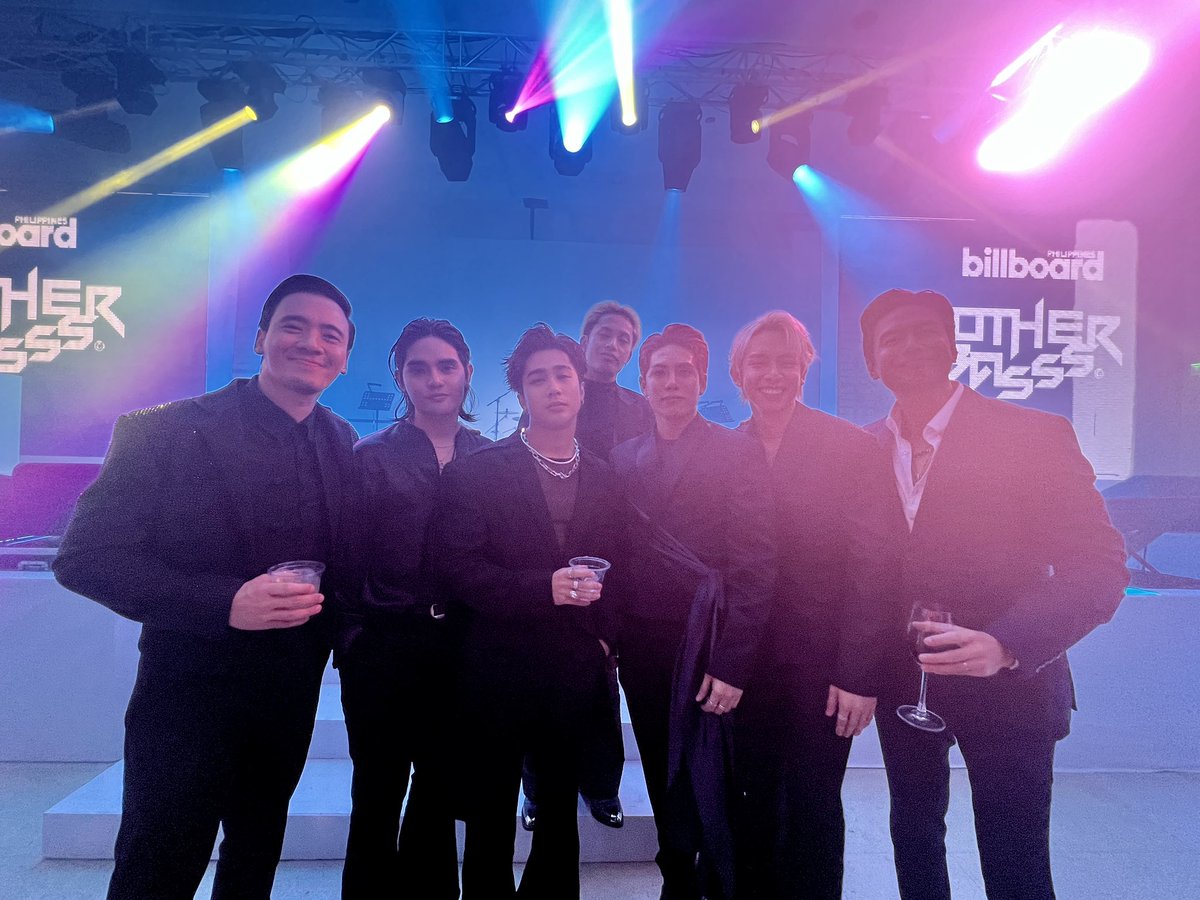 realeriksantos's tweet photo. With SB19 and Christian B. 🙏🏻❤️ https://t.co/pTrTkrIPjC