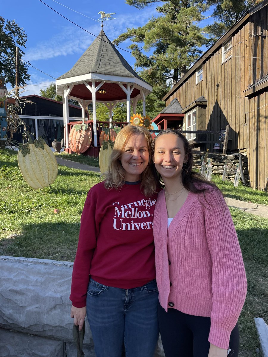 Such beautiful Friday in Pittsburgh.  Family weekend <a href="/CarnegieMellon/">Carnegie Mellon University</a>