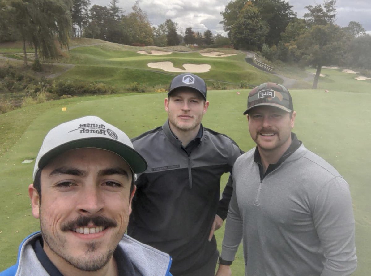 Thanks to the <a href="/DundasValleyGCC/">Dundas Valley G&CC</a> for having us out for a round of golf today! ⛳️

Any guesses on who won?? 🤪