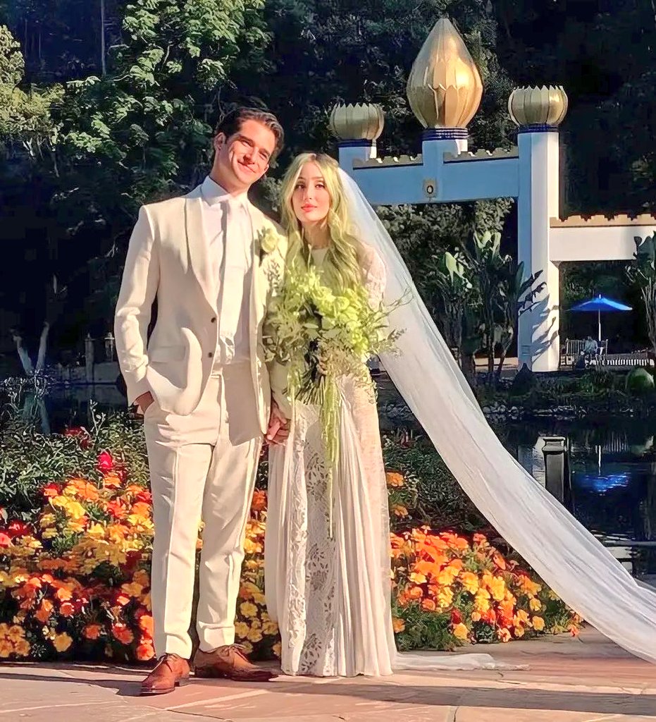 obsessed_wolfu's tweet photo. TYLER POSEY SE CASO😭🥰 https://t.co/d8H6h7stR9