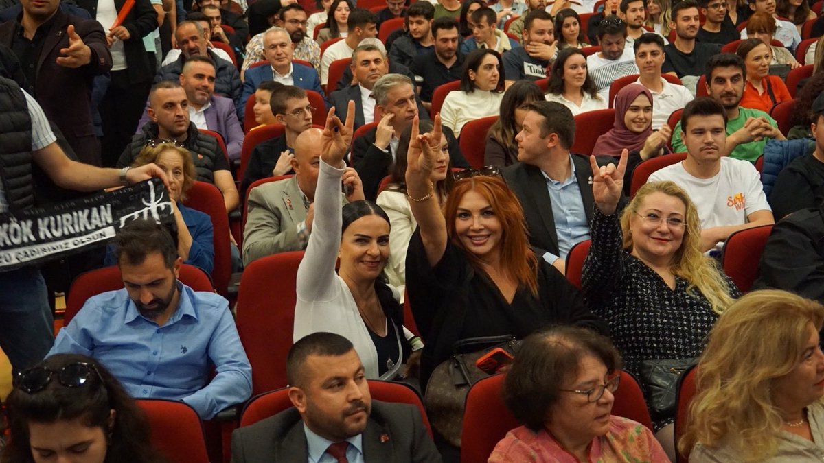 sonmez_sumer's tweet photo. Kıymetli Başkanlarımla bugünden🇹🇷 https://t.co/tImTWjjvGH