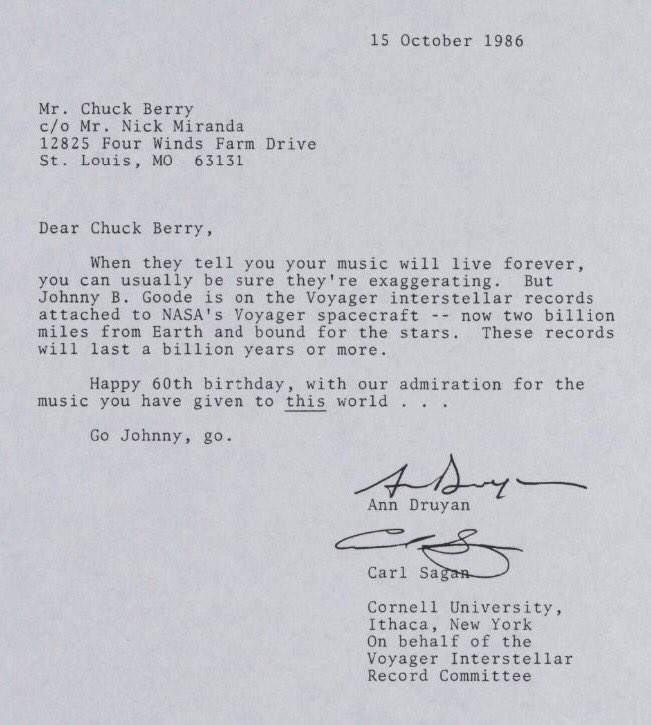 LettersOfNote's tweet photo. On this day in 1986, as Chuck Berry's 60th birthday approached, he was sent this letter by Ann Druyan and Carl Sagan. 

https://t.co/LSBODP9COD https://t.co/5BToOB5vlX