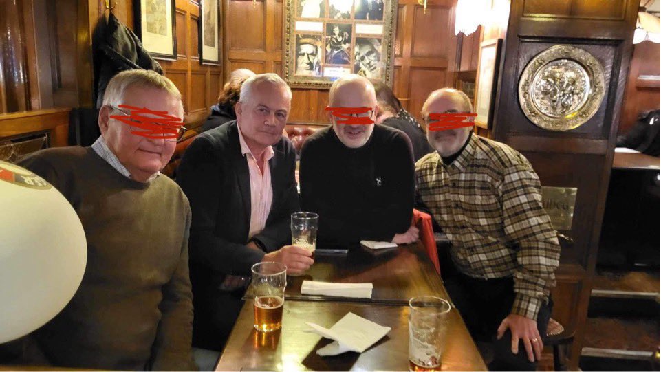 Swedforce's tweet photo. Kanske inte ”Band of Brothers” någan saknad… men 4 år sen man sågs typ👌 Bra kväll! #Bishops #umeå #skyddc #svfm https://t.co/CdWUQRGFg1