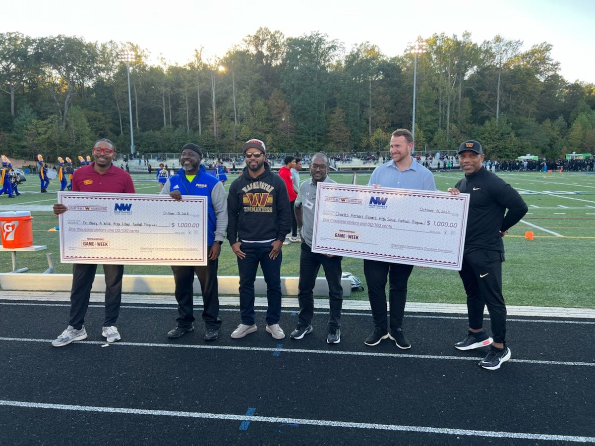 WisePumaSports's tweet photo. Thank you to the staff from @CHFJaguarSports for their support with the changes to the game Friday! Appreciate your devotion to excellence, student safety and sportmanship! 

#PGTopCatsVsEverybody #AnotherClassic https://t.co/HrIz5dDdCn