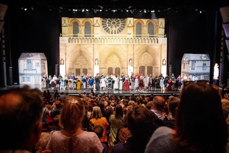 Françoise GROLET Ⓜ️ (@fgrolet) on Twitter photo 🙏 Formidable <a href="/LaDamedePierre_/">La Dame de Pierre - le spectacle</a> le spectacle hommage à Notre-Dame de Paris ! À la sortie, j’ai croisé un nombreux public ravi par cette grande fresque de Foi et d’Histoire. 👏 Un grand bravo aux acteurs et techniciens et merci d’avoir commencé par #Metz la tournée en province ! 🙏 Formidable <a href="/LaDamedePierre_/">La Dame de Pierre - le spectacle</a> le spectacle hommage à Notre-Dame de Paris ! À la sortie, j’ai croisé un nombreux public ravi par cette grande fresque de Foi et d’Histoire. 👏 Un grand bravo aux acteurs et techniciens et merci d’avoir commencé par #Metz la tournée en province !