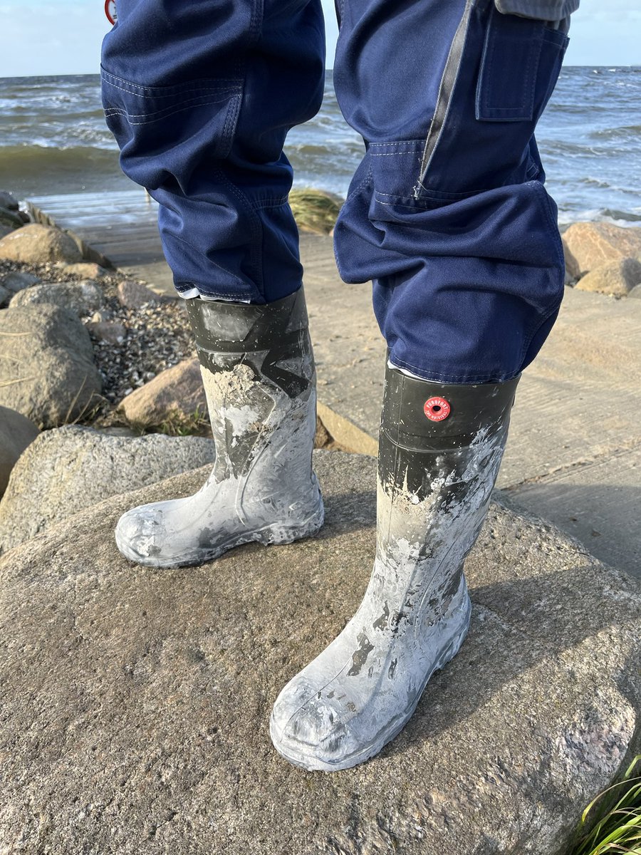 NorabootsDK tweet media