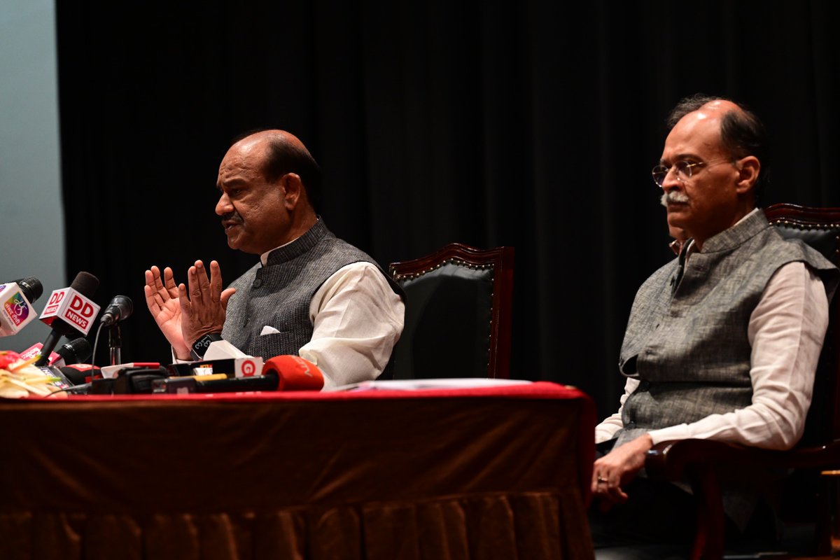 P20India's tweet photo. Lok Sabha Speaker Shri @ombirlakota addressing media persons in Parliament premises after successful conclusion of #Parliament20 Summit. 

#P20 #P20Bharat #Parliament 

@loksabhaspeaker 
@sansad_tv 
@g20org 
@PIB_India 
@mygovindia 
@DDNewslive 
@airnewsalerts 
@IPUparliament https://t.co/XxJrIJec7e
