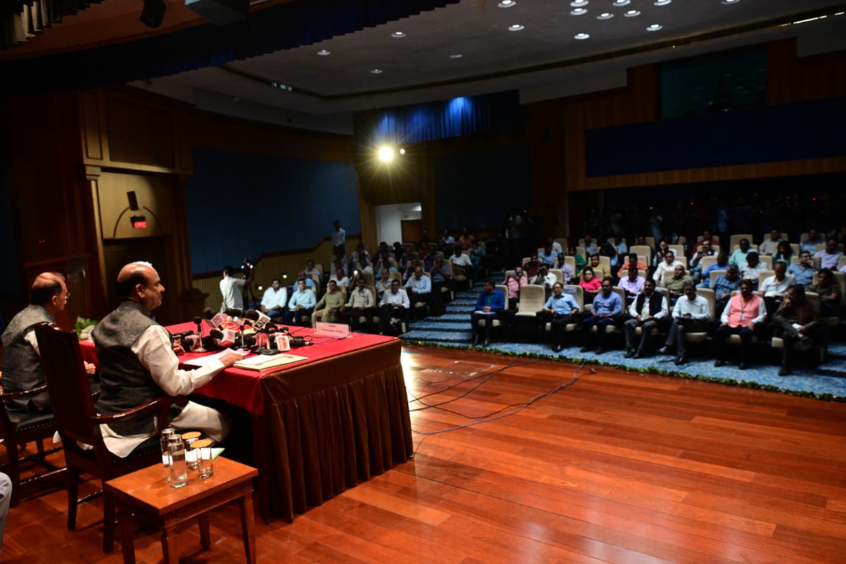 Lok Sabha Speaker Shri <a href="/ombirlakota/">Om Birla</a> addressing media persons in Parliament premises after successful conclusion of #Parliament20 Summit. 

#P20 #P20Bharat #Parliament 

<a href="/loksabhaspeaker/">Lok Sabha Speaker</a> 
<a href="/sansad_tv/">SansadTV</a> 
<a href="/g20org/">G20 South Africa</a> 
<a href="/PIB_India/">PIB India</a> 
<a href="/mygovindia/">MyGovIndia</a> 
<a href="/DDNewslive/">DD News</a> 
<a href="/airnewsalerts/">All India Radio News</a> 
<a href="/IPUparliament/">IPUparliament</a>