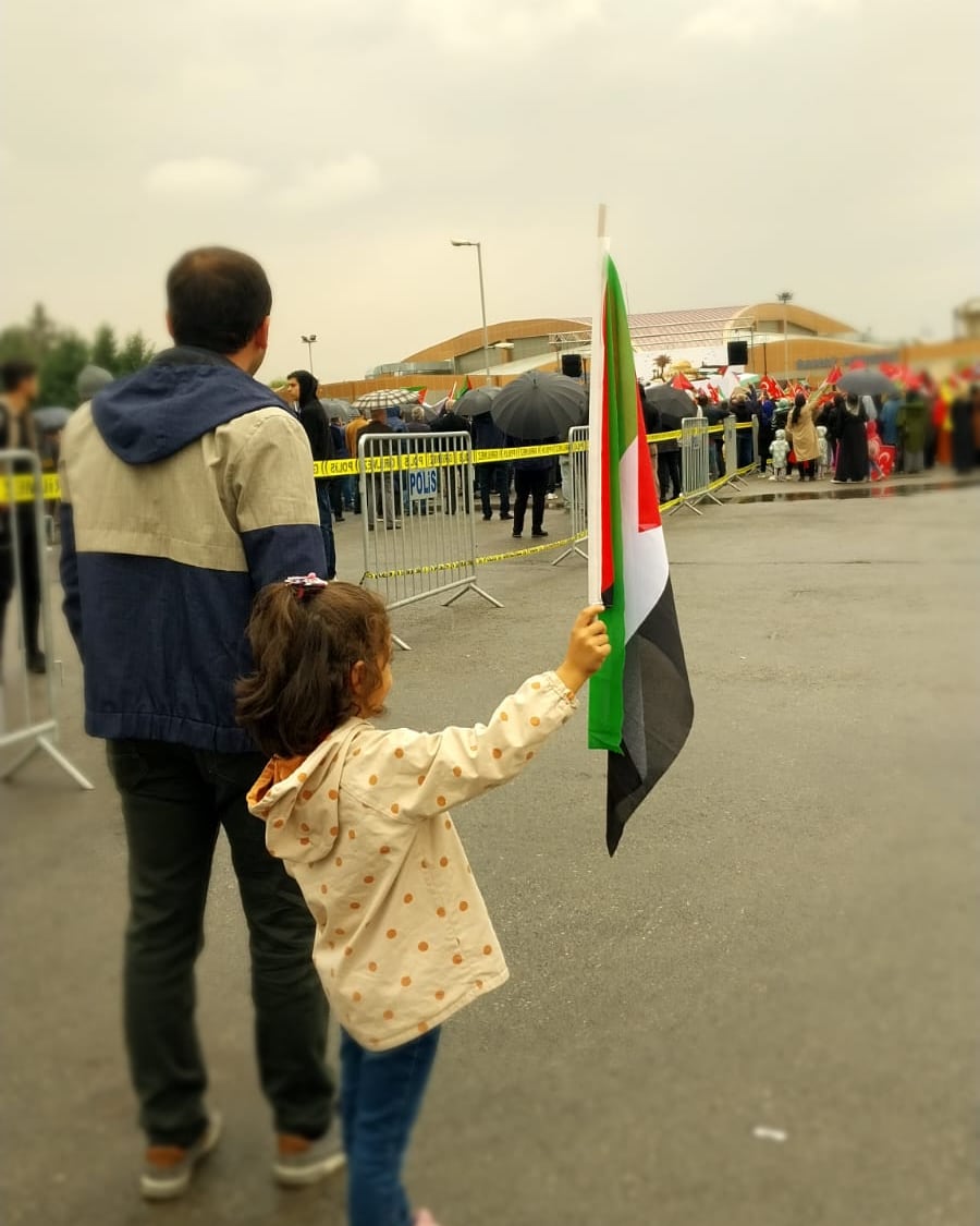 Davamız Filistin...
#KudusBizimdir
#KudüsFilistininBaşkentidir
#KudüsMüslümanlarındır
#KudüsÖzgürDeğilseDünyaTutsaktır