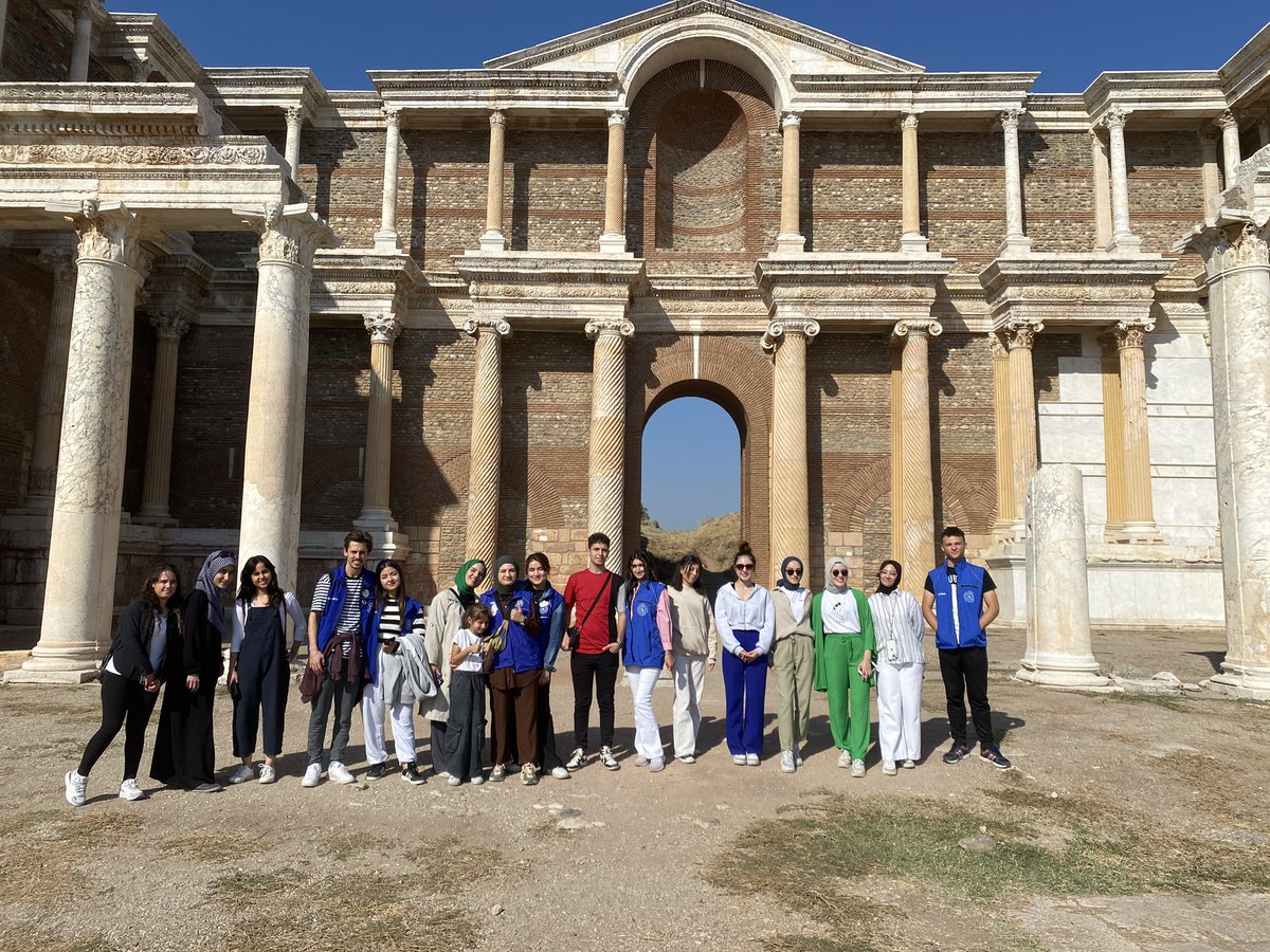 GSBSehzadelerGM's tweet image. Haftasonu enerjisi 
#gsbgm #weekenddump #merkezimheryerde