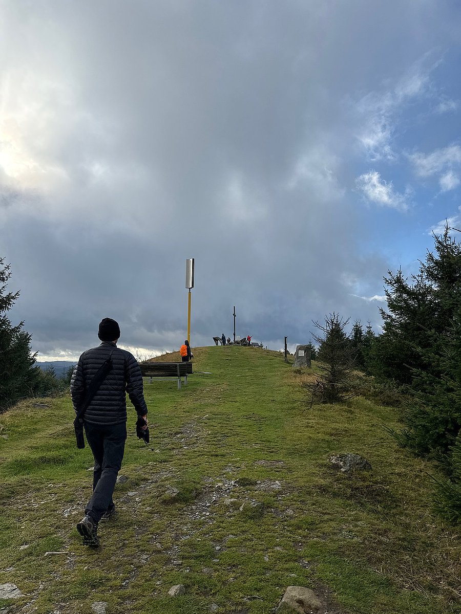 Tine2205's tweet photo. At Neuer Clemensberg ⛰ with #summitlynx https://t.co/SHjmp4CcXt https://t.co/Szgv2jWRky
